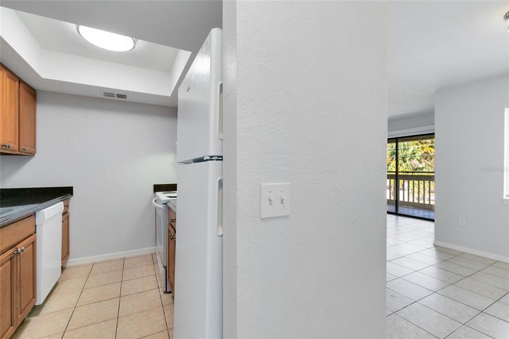 For Rent: $1,425 (2 beds, 2 baths, 955 Square Feet)