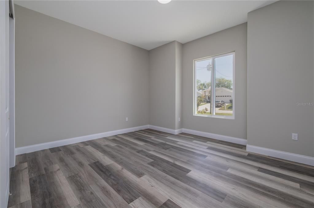 Activo con contrato: $689,000 (3 camas, 2 baños, 2195 Pies cuadrados)