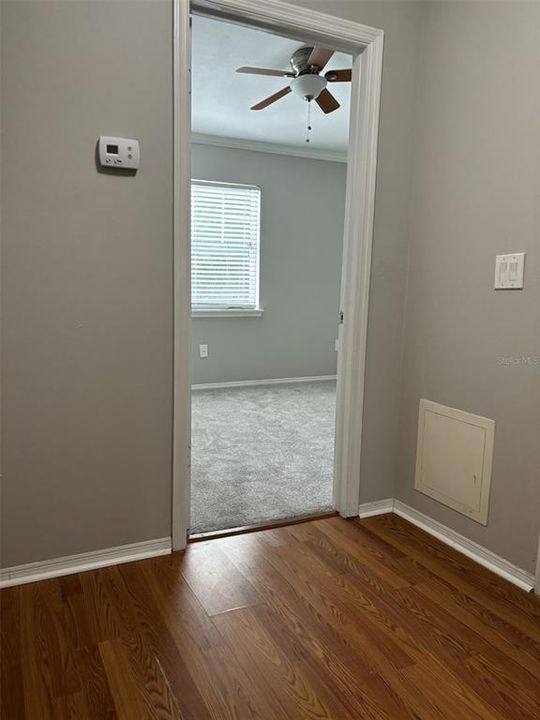For Rent: $1,700 (2 beds, 1 baths, 882 Square Feet)