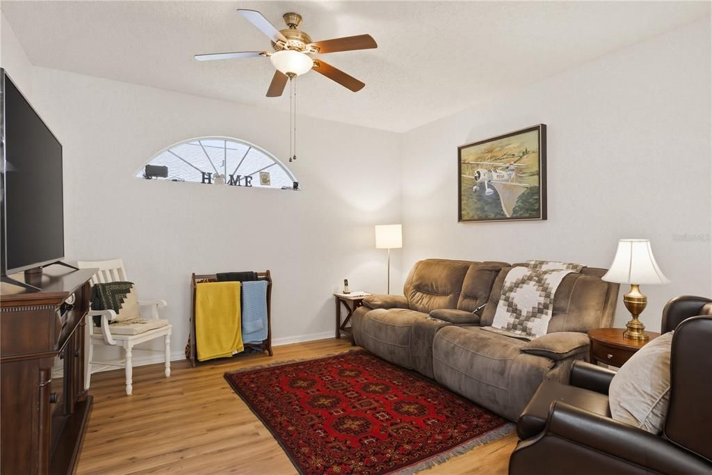 Active With Contract: $450,000 (4 beds, 2 baths, 2523 Square Feet)
