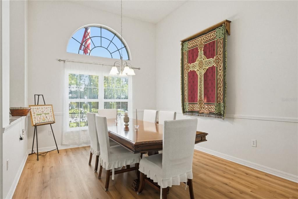 Active With Contract: $450,000 (4 beds, 2 baths, 2523 Square Feet)