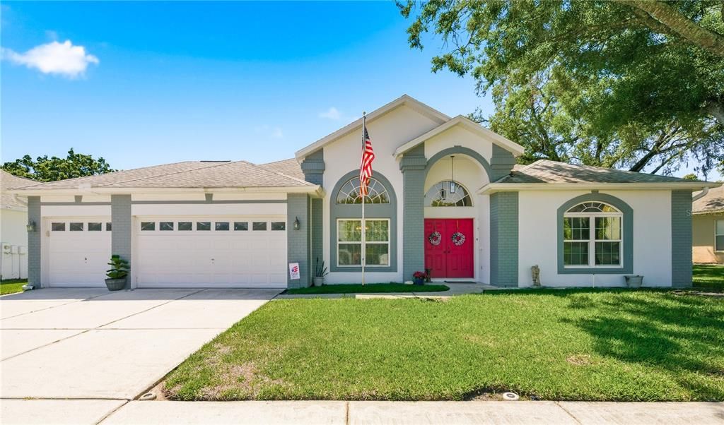 Active With Contract: $450,000 (4 beds, 2 baths, 2523 Square Feet)