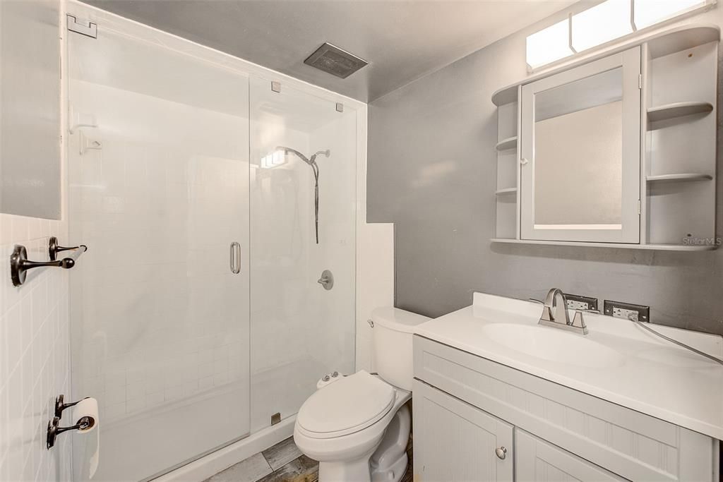 For Sale: $89,000 (1 beds, 1 baths, 543 Square Feet)