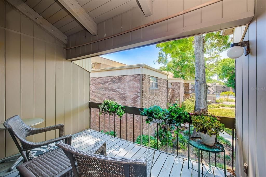 For Sale: $89,000 (1 beds, 1 baths, 543 Square Feet)