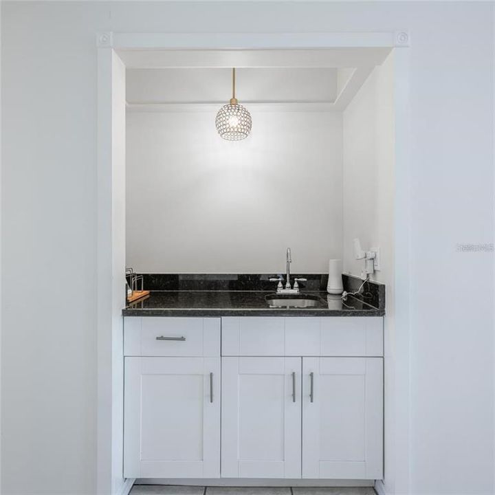 En Venta: $259,000 (2 camas, 2 baños, 1295 Pies cuadrados)