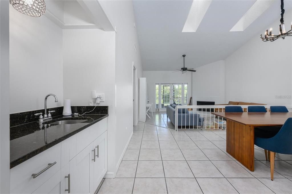 En Venta: $259,000 (2 camas, 2 baños, 1295 Pies cuadrados)