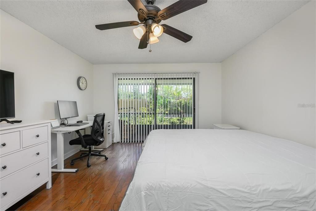 En Venta: $259,000 (2 camas, 2 baños, 1295 Pies cuadrados)