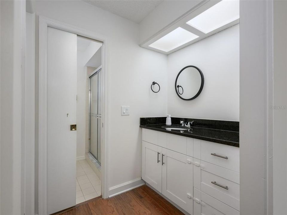 En Venta: $259,000 (2 camas, 2 baños, 1295 Pies cuadrados)