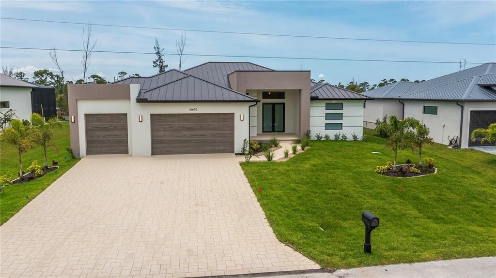 На продажу: $1,175,000 (4 спален, 3 ванн, 2446 Квадратных фут)