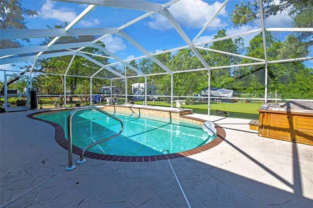 For Sale: $399,900 (3 beds, 2 baths, 1963 Square Feet)