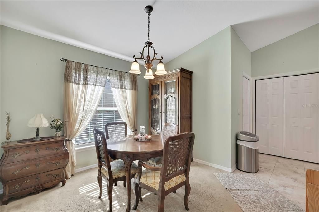 For Sale: $399,900 (3 beds, 2 baths, 1963 Square Feet)