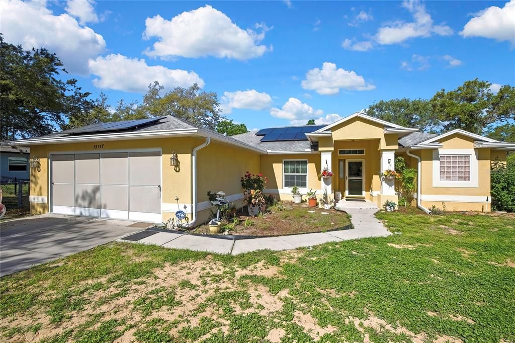 For Sale: $399,900 (3 beds, 2 baths, 1963 Square Feet)