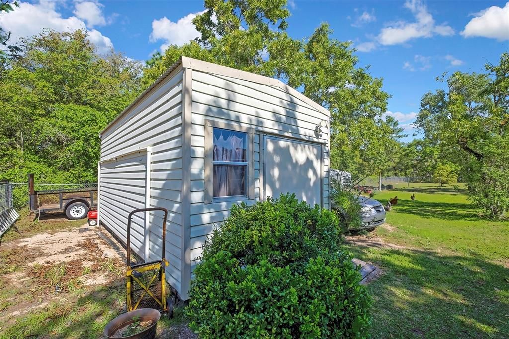 For Sale: $399,900 (3 beds, 2 baths, 1963 Square Feet)