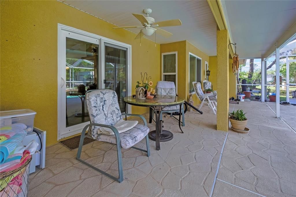 For Sale: $399,900 (3 beds, 2 baths, 1963 Square Feet)
