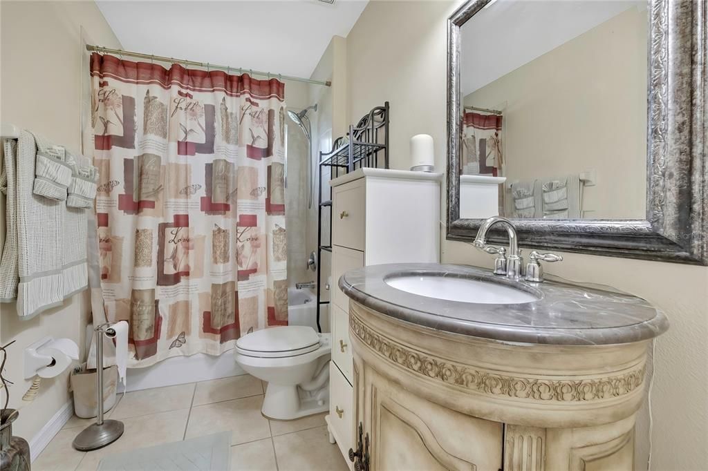 For Sale: $399,900 (3 beds, 2 baths, 1963 Square Feet)