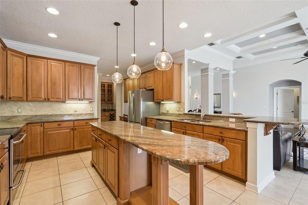 Active With Contract: $869,990 (5 beds, 3 baths, 3519 Square Feet)