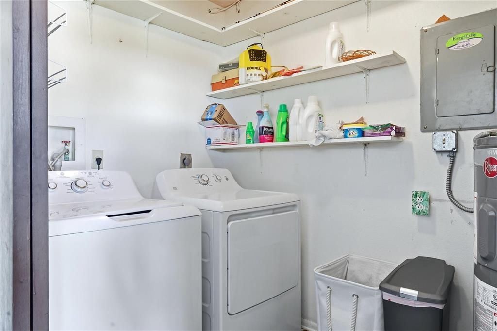 En Venta: $249,900 (2 camas, 2 baños, 1416 Pies cuadrados)