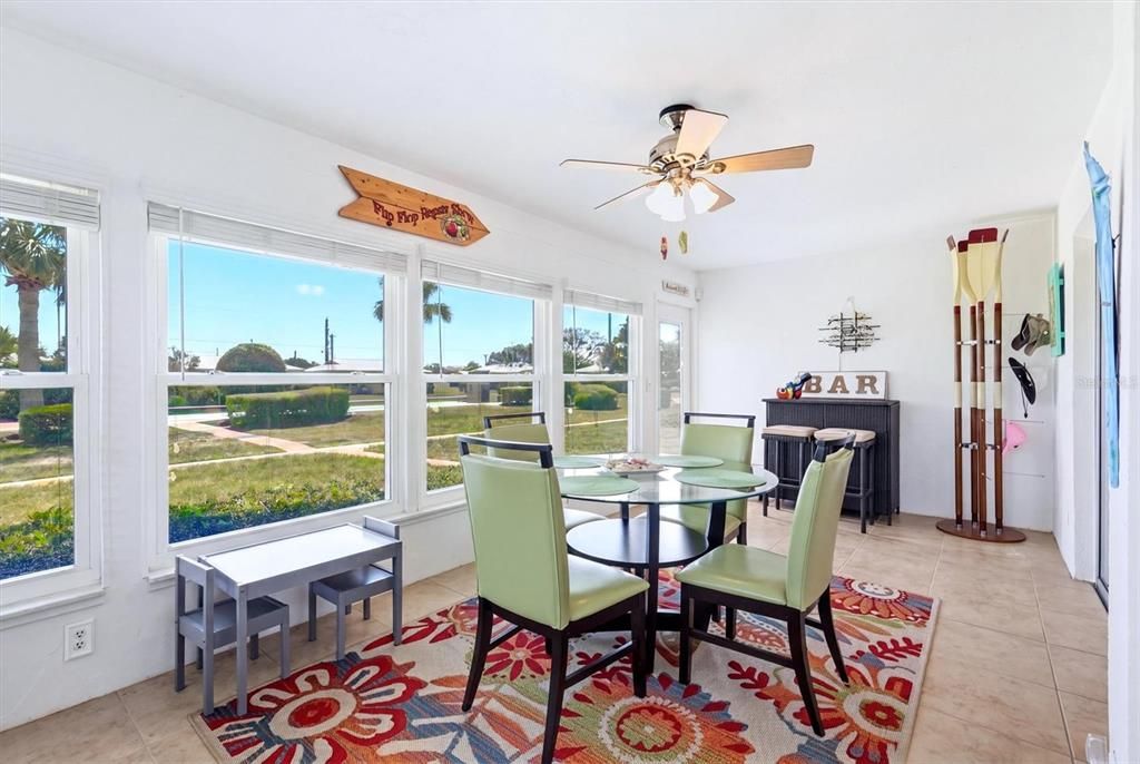 En Venta: $249,900 (2 camas, 2 baños, 1416 Pies cuadrados)