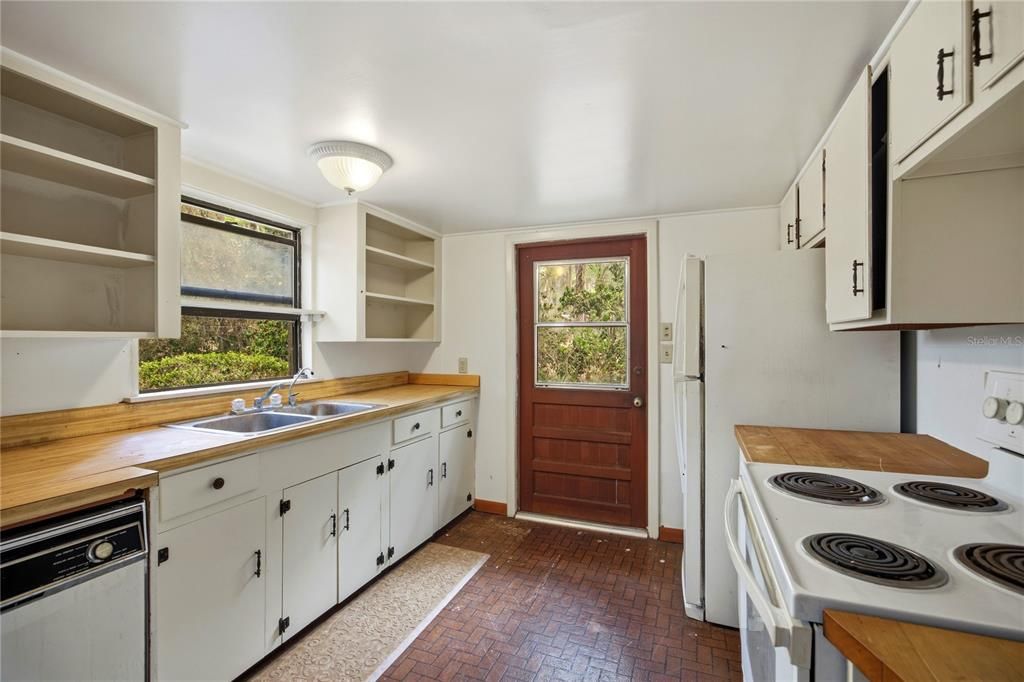 En Venta: $450,000 (3 camas, 1 baños, 1116 Pies cuadrados)