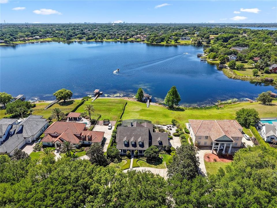 For Sale: $2,500,000 (6 beds, 4 baths, 4482 Square Feet)