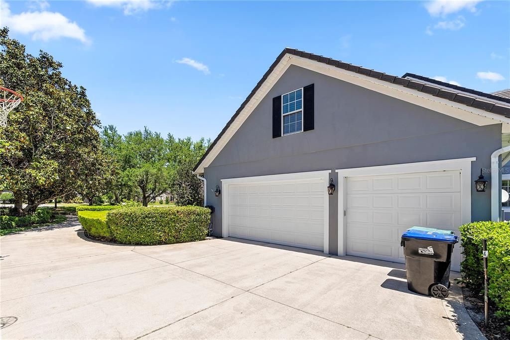 For Sale: $2,500,000 (6 beds, 4 baths, 4482 Square Feet)