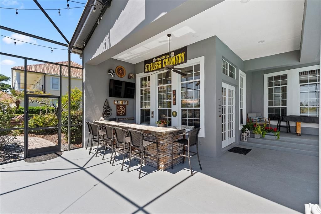 For Sale: $2,500,000 (6 beds, 4 baths, 4482 Square Feet)