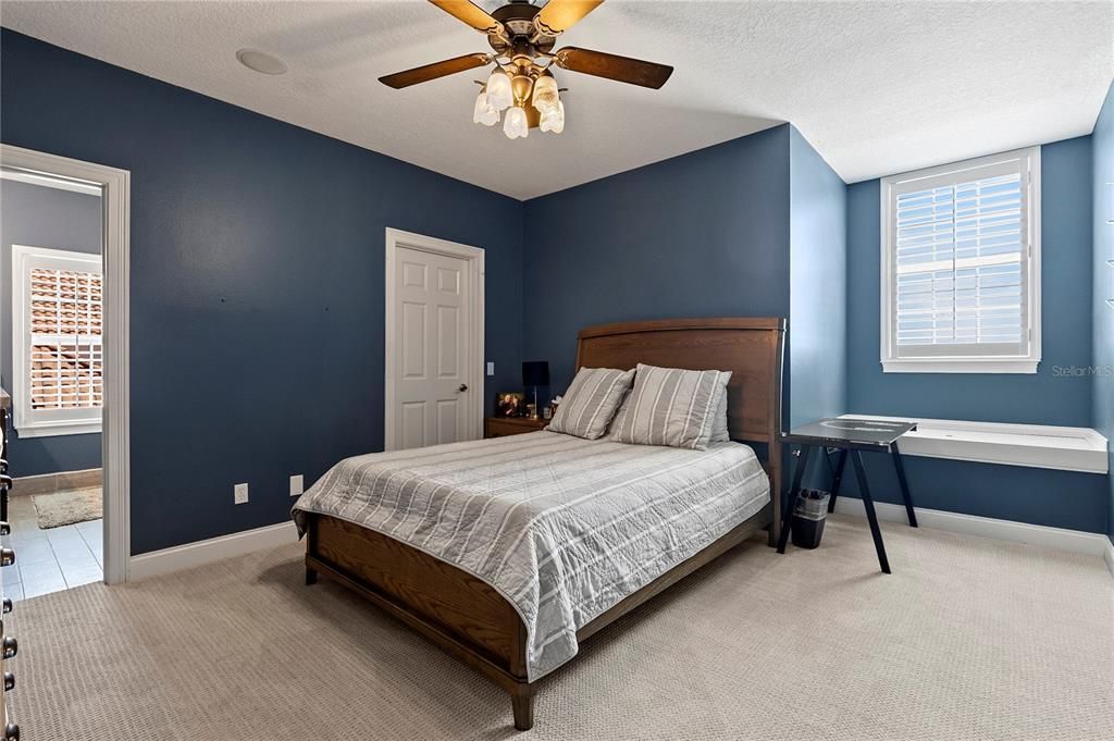 For Sale: $2,500,000 (6 beds, 4 baths, 4482 Square Feet)