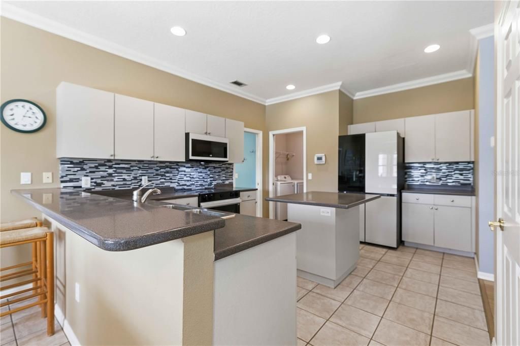 Active With Contract: $649,900 (4 beds, 3 baths, 2698 Square Feet)