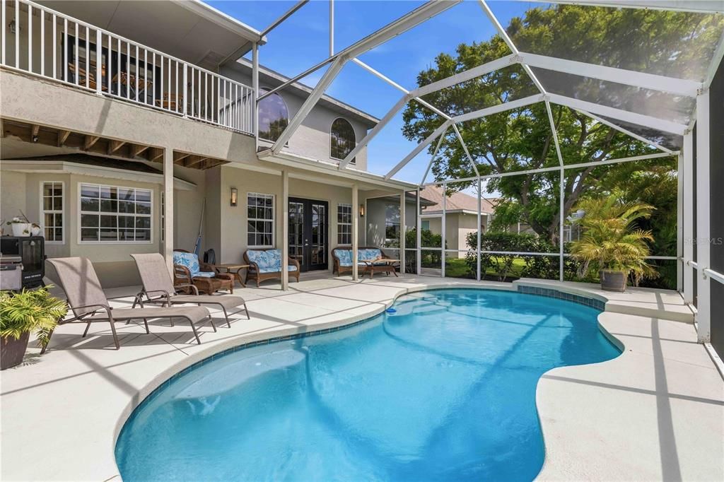 Active With Contract: $649,900 (4 beds, 3 baths, 2698 Square Feet)