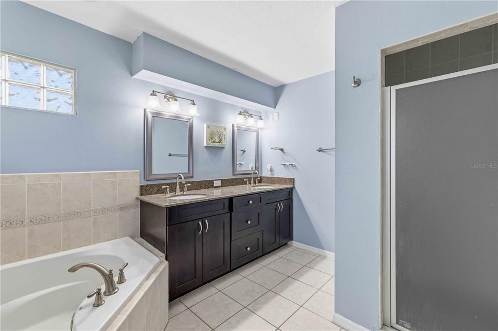 Active With Contract: $649,900 (4 beds, 3 baths, 2698 Square Feet)