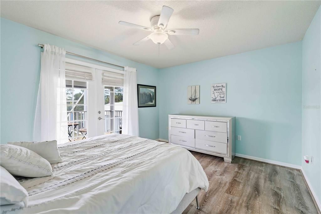 Active With Contract: $649,900 (4 beds, 3 baths, 2698 Square Feet)