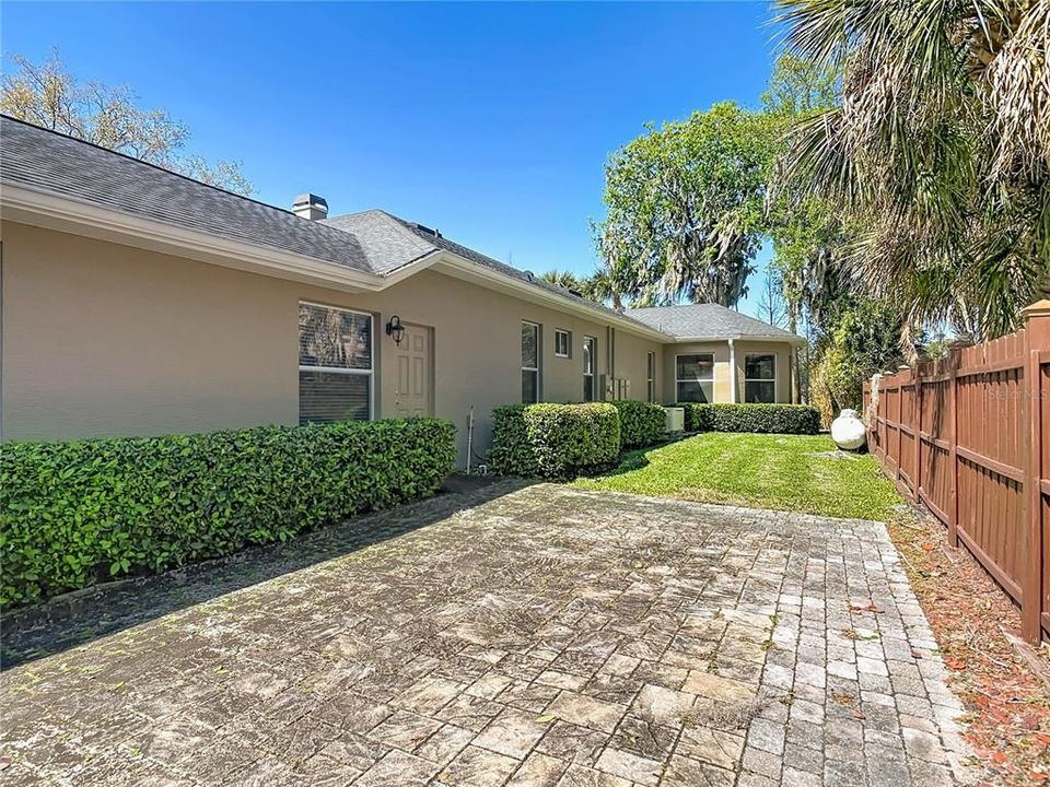 For Sale: $899,900 (4 beds, 3 baths, 3403 Square Feet)
