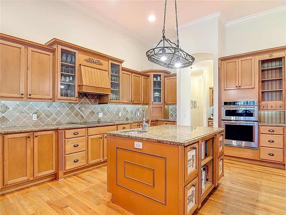 For Sale: $899,900 (4 beds, 3 baths, 3403 Square Feet)