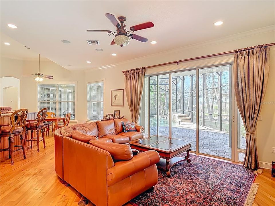 For Sale: $899,900 (4 beds, 3 baths, 3403 Square Feet)