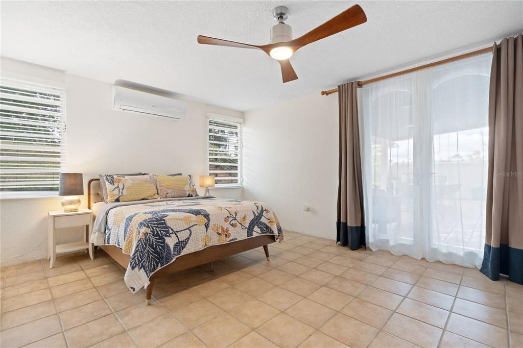 Active With Contract: $825,000 (4 beds, 4 baths, 3200 Square Feet)