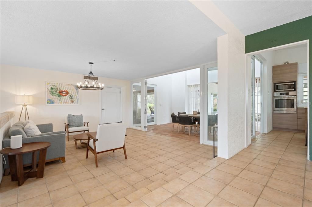 Active With Contract: $825,000 (4 beds, 4 baths, 3200 Square Feet)