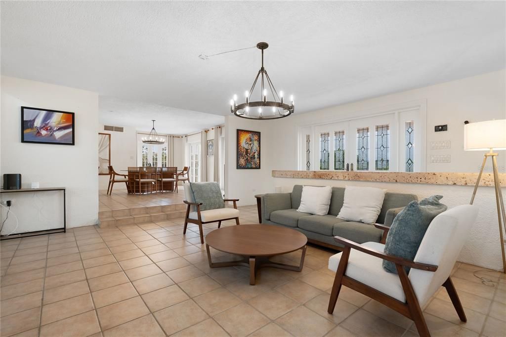 Active With Contract: $825,000 (4 beds, 4 baths, 3200 Square Feet)