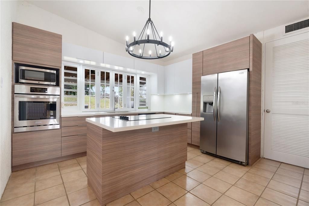 Active With Contract: $825,000 (4 beds, 4 baths, 3200 Square Feet)