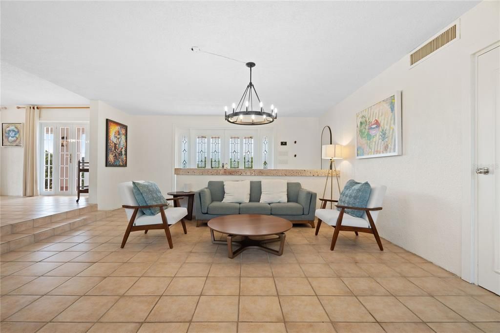 Active With Contract: $825,000 (4 beds, 4 baths, 3200 Square Feet)