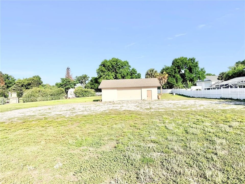 For Sale: $1,200,000 (1.19 acres)
