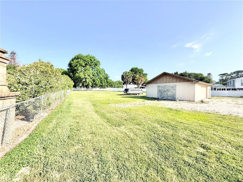 For Sale: $1,200,000 (1.19 acres)