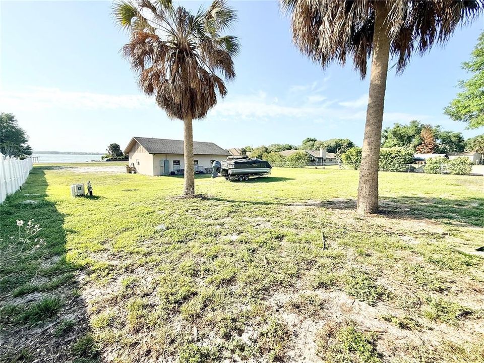 For Sale: $1,200,000 (1.19 acres)