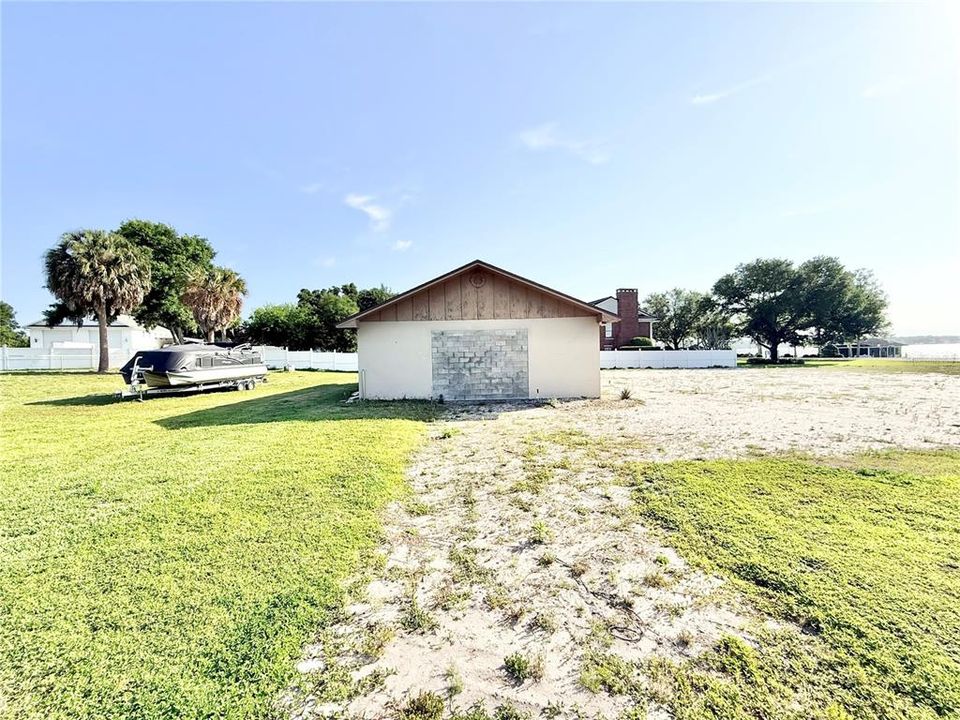 For Sale: $1,200,000 (1.19 acres)