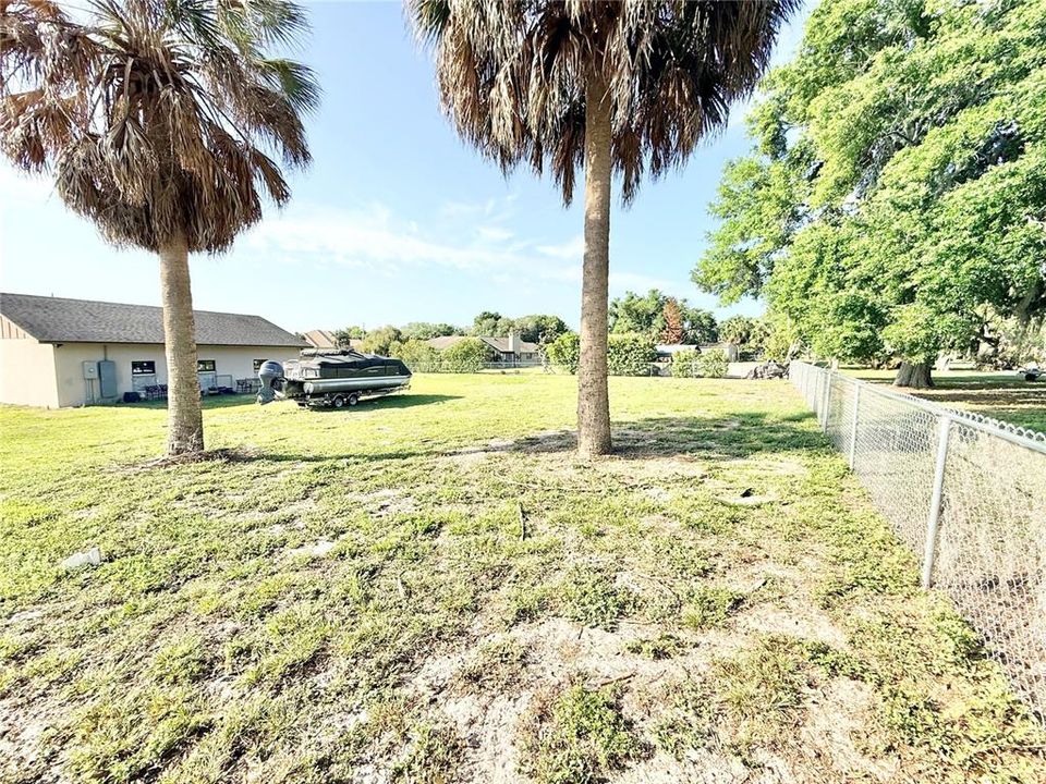 For Sale: $1,200,000 (1.19 acres)