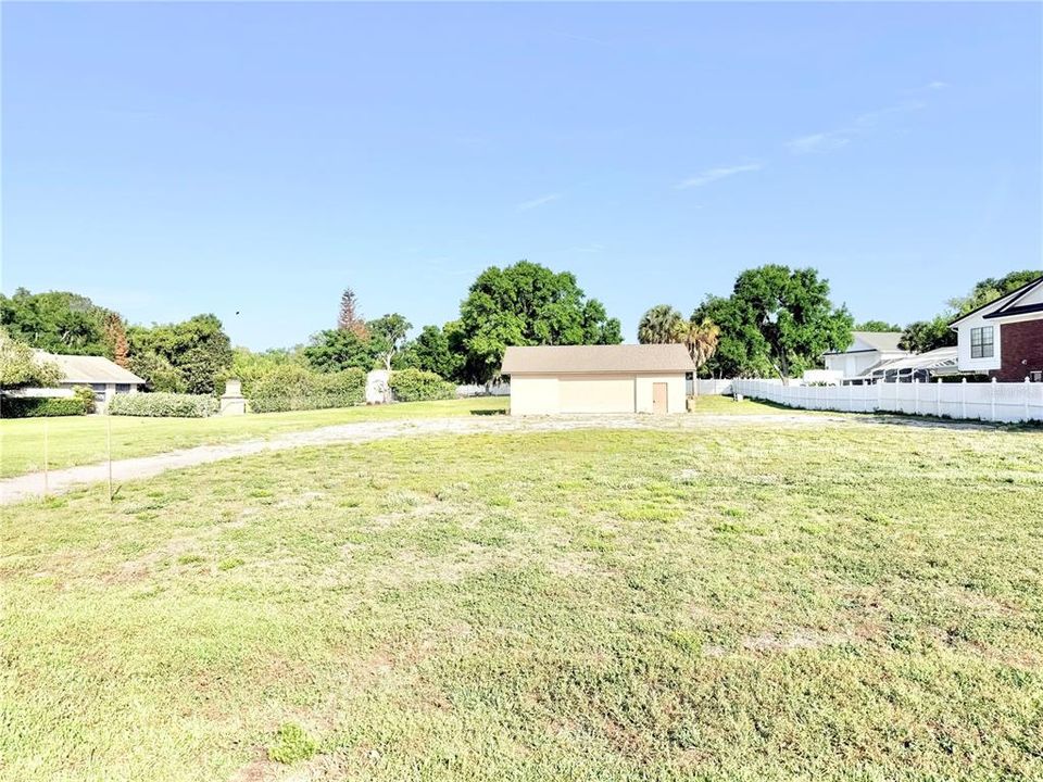 For Sale: $1,200,000 (1.19 acres)