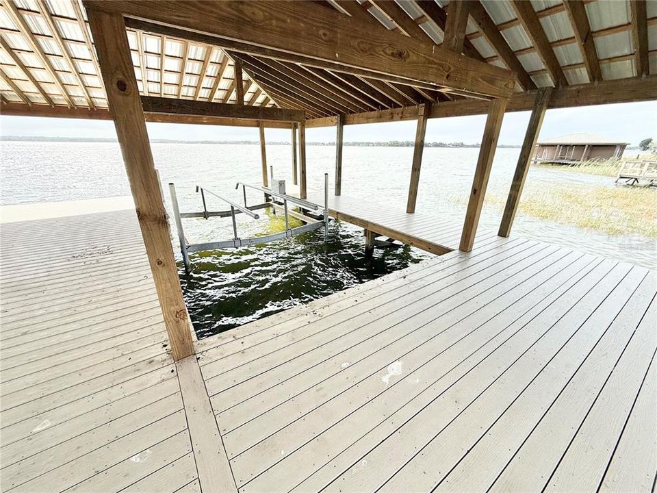 For Sale: $1,200,000 (1.19 acres)