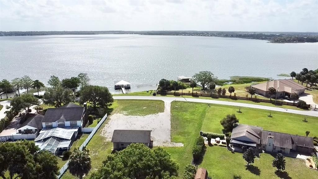 For Sale: $1,200,000 (1.19 acres)