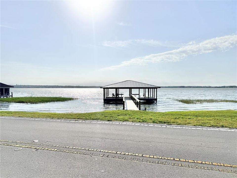 For Sale: $1,200,000 (1.19 acres)