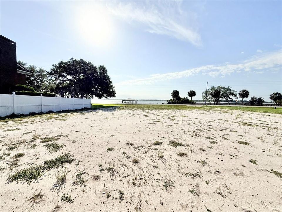 For Sale: $1,200,000 (1.19 acres)
