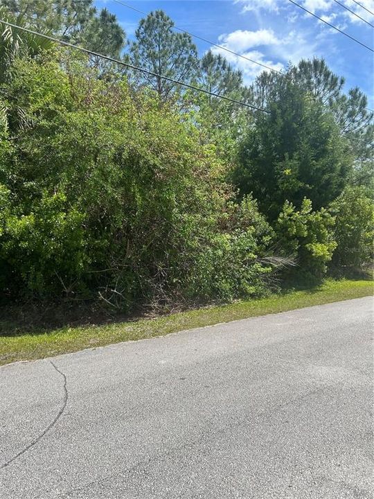 En Venta: $72,000 (0.23 acres)